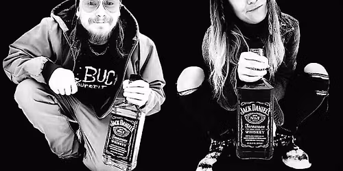 Axel and Betty LIVE at Back to Captains!