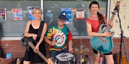 Live Music- Strumming Vegabond