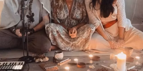 Yogahelg med kakaoseremoni og lydbad m\/ Pedro og Yamila 