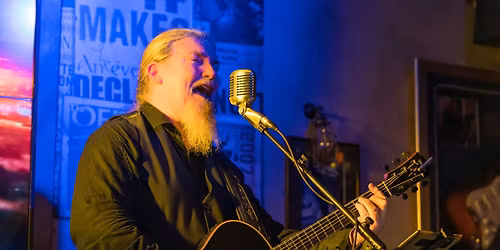 Willie McArthur One Man Band live at S\u00e8amus'