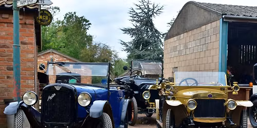 Stonehurst Autumn Car Afternoon 