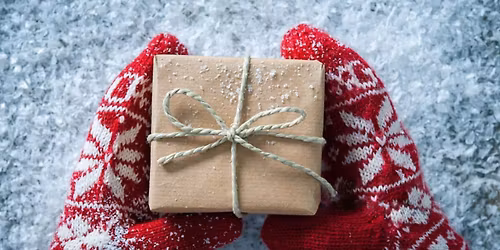 \ud83c\udf81 Holiday Sales at Arlene\u2019s! \ud83c\udf84