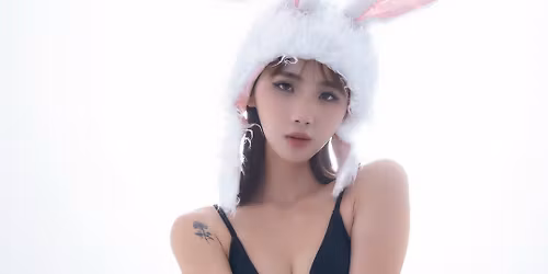 11\/22\u5348(\u516d) \u73b9\u73b9 \u2022 2300\/\u7279\u958b8\u4eba(\u53f0\u4e2d\u8eca\u99ac) \u2022 \u768e\u6f54\u5c0f\u767d\u5154 \u51ac\u5929\u68da\u5185\u62cd\u3010\u5185\u8863\u3011