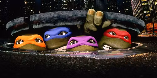 Superhero Holiday: TEENAGE MUTANT NINJA TURTLES (1990) - Pizza Party!