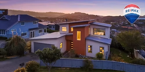 Onsite Auction @ 137 Endeavour Drive, Whitby