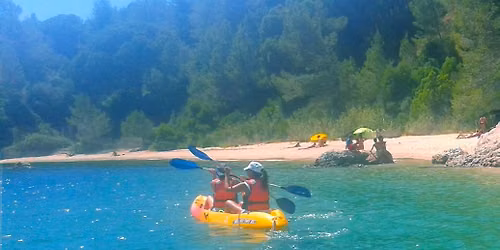 Arr\u00e1bida Adventure: Hiking, Kayaking & Organic Picnic