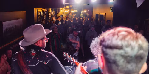 COUNTRY\u2b51OKE @ White Squirrel Bar 