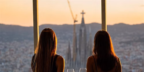 Entrada al Mirador Torre Gl\u00f2ries con Cata de Vinos