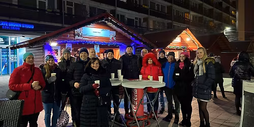 12\/22 - XI. csapat\u00e9p\u00edt\u0151 - Kar\u00e1csonyi v\u00e1s\u00e1rban forraltboroz\u00e1s