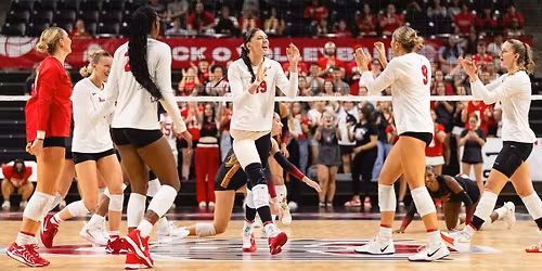 Parking Washington Huskies at Ohio State Buckeyes Womens Gymnastics