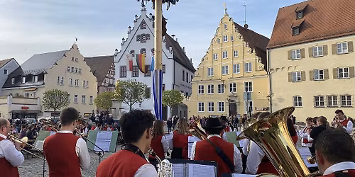 Maibaumfest mit Tanz und Musik 2026