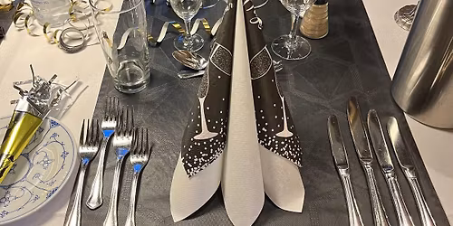 Nyt\u00e5rsaften med overnatning.