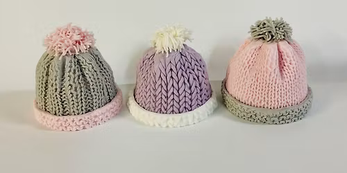 Bobble Hat mini fruit cake