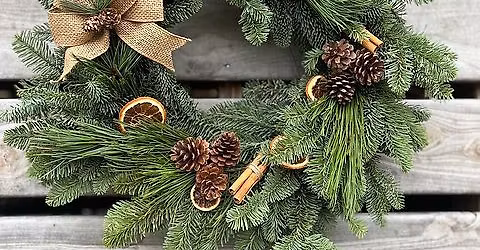 Fresh greenery wreath event