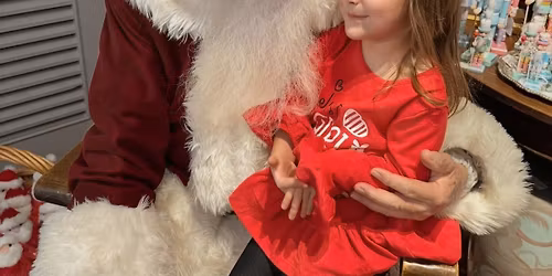 Santa’s coming to Dog-Gone Grooming