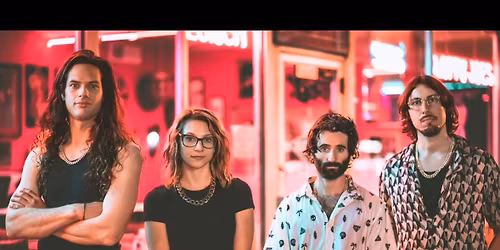 KICKIN\u2019 WING @ WHARFSIDE PATIO BAR!