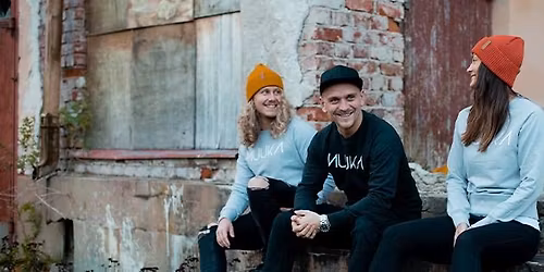 NUUKA Clothing 5v. syntt\u00e4ripop-up