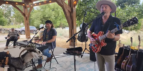 Live Music - Moors & McCumber
