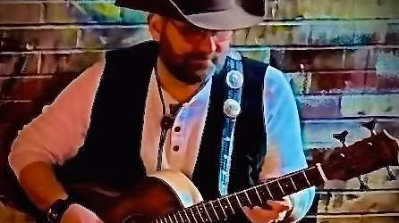 Live Music \ud83c\udfb6 - Open Mic \ud83c\udfa4 - Karaoke \ud83c\udfb5 with Bryan Sink