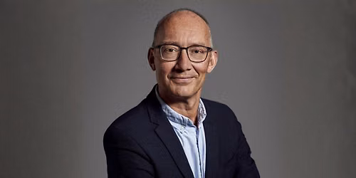 Niels Krause-Kj\u00e6r: Ude for uden