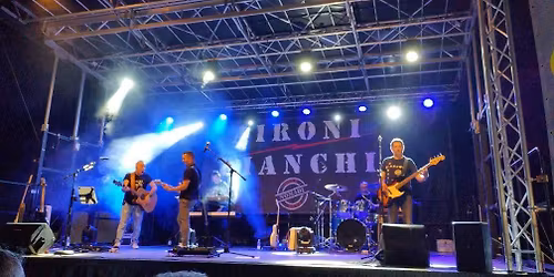 Aironi Bianchi in concerto al Palatombolone a Savignano sul Rubicone