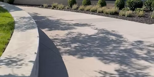 \ud83c\udf3f Celebrate Prana\u2019s 1-Year Anniversary \u2014 Free Yoga!