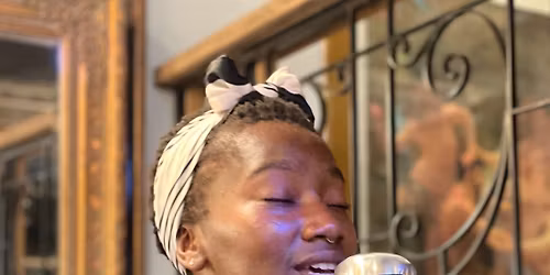 Crooner in the Corner with Londi