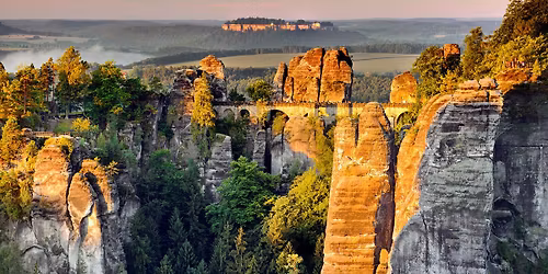 Kelion\u0117 \u012f \u010cekij\u0105, Vokietij\u0105, Lenkij\u0105: Saksonijos \u0160veicarijos gamta, Kioning\u0161teino tvirtov\u0117