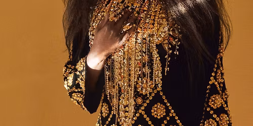 Estelle, Teedra Moses