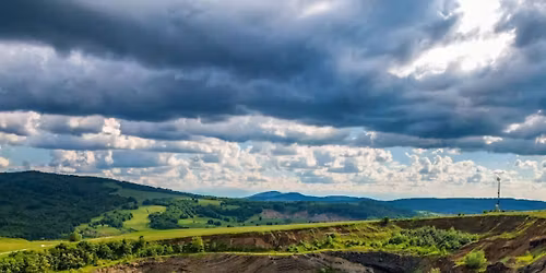 LACUL DE SMARALD, VULCANUL STINS, COLOANELE DE BAZALT, CASTELUL BETHLEN SI CETATEA RUPEA