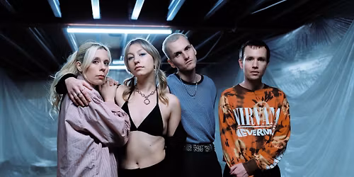 Coach Party in Paradiso