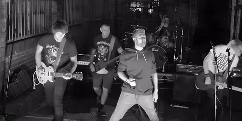 Blackjack at Vault 27 w\/ Negative Space & Laura Maggie