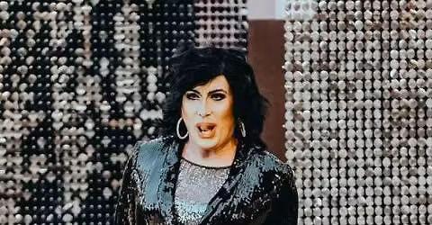 DIVET SHOW by Marko Vainio