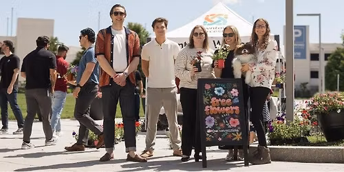 Downtown in Bloom Flower Giveaway