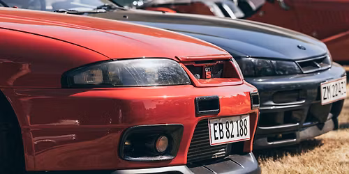Youngtimer og JDM tema - Classic Car House tr\u00e6f
