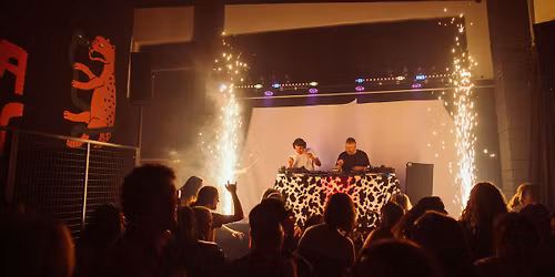 Reubs Saturdays w\/ SULTANS OF SPIN