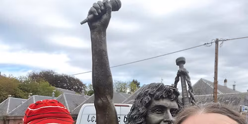 Pandemonium in Paisley!