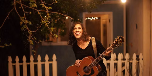 The Exchange's Listening Room presents Arielle SIlver