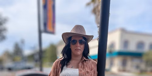 Shannon Lovve LIVE at Cracker's Bar & Grill