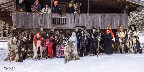 Maskenausstellung und Adventsmarkt 