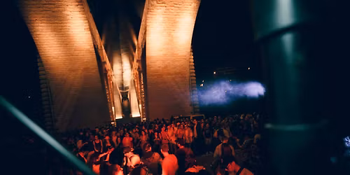  ING TECHNO MARATHON : UNDER THE BRIDGE