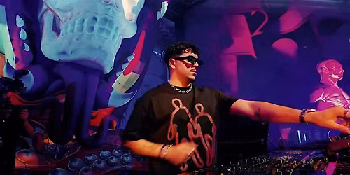 Greg99 at The Summer Club
