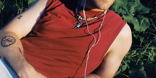 Miro pr\u00e9sente ** \u00b7 L'Esco