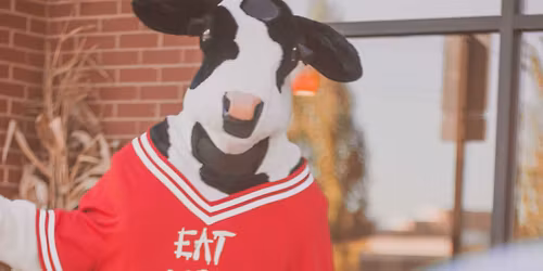 Halloween Costume Night!