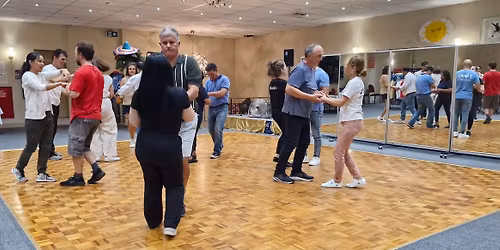 Bachata & Salsa on Saturdays @ Showy Dance Melbourne