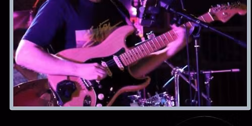 Levi Ballenger @ R&R Patio Bar