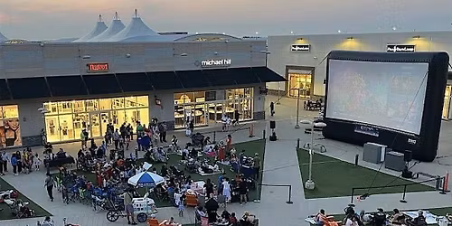 Free Outdoor Movie! Lilo & Stitch at Outlet Collection Niagara