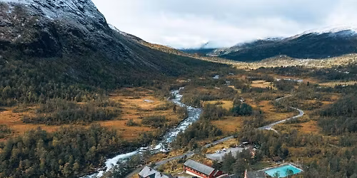 Yogahelg p\u00e5 Mj\u00f8lfjell 1.-3. mai - Fellesskap, fjell, yoga, god mat og musikk
