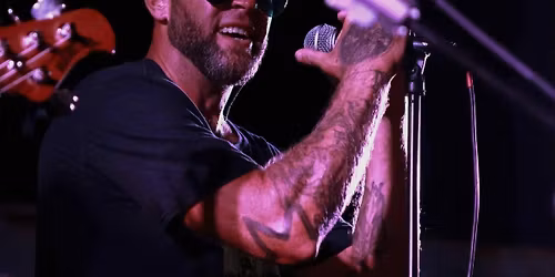 Jeremy James at the HEATED, CHRISTMASSY, TIKI BAR!