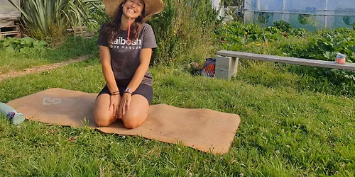 Yoga in the m\u0101ra - koha class